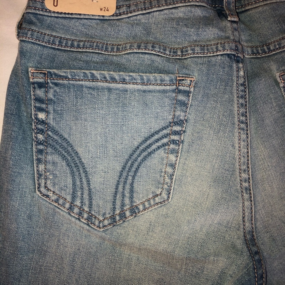 NWT HOLLISTER Boyshort jean shorts Sz 0 W24